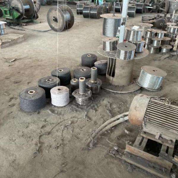 Pse litarin prej çeliku që nuk rrotullohet është i domosdoshëm për aplikimet industriale