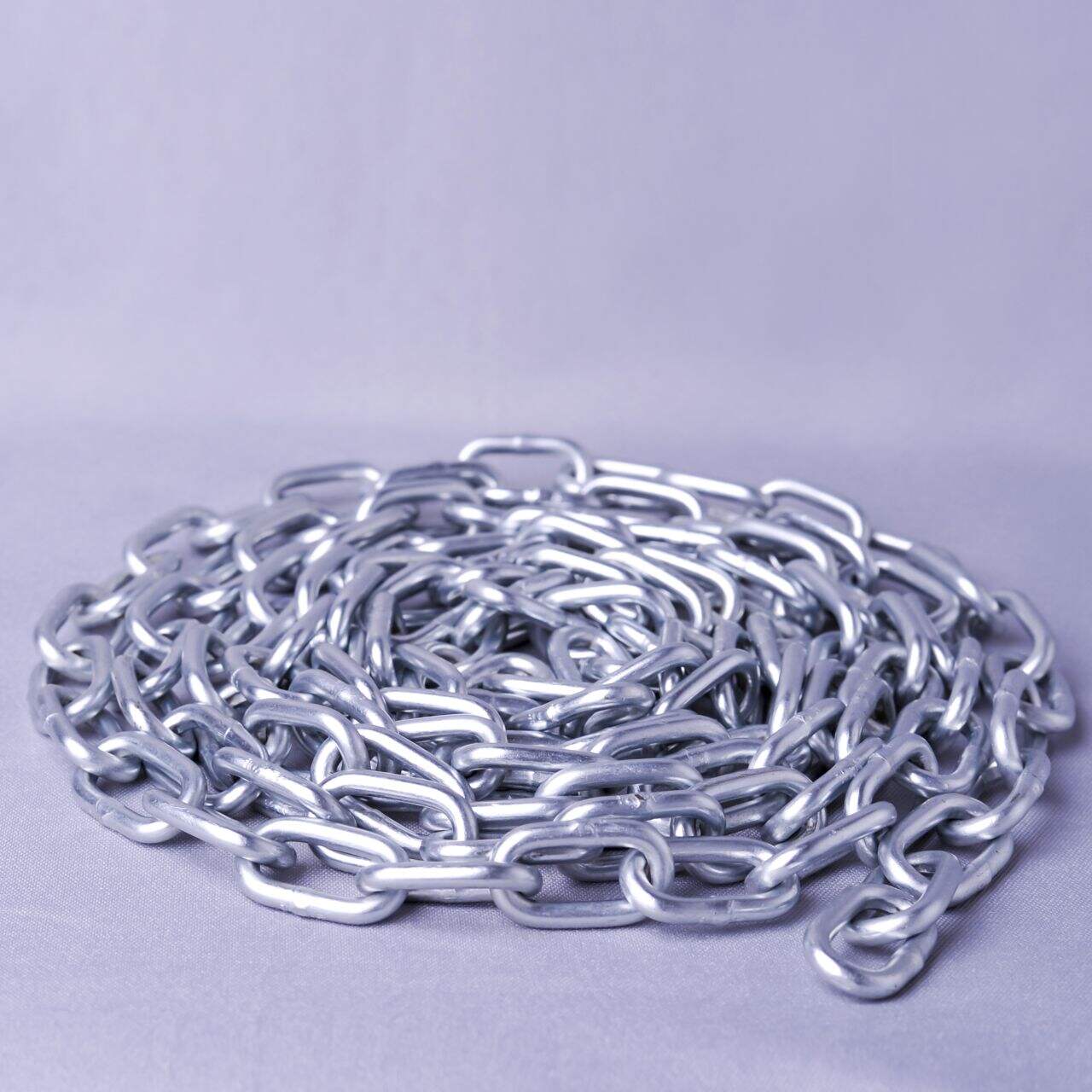 Najlepsi dostawcy stalowych pasów łańcuchowych na rynku