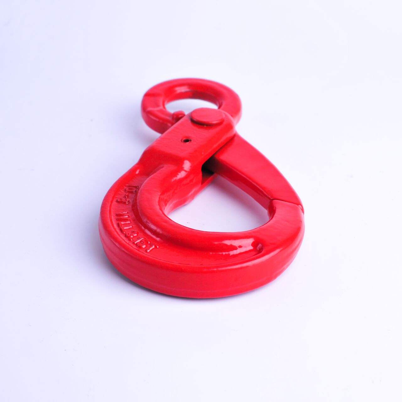 تلعب ممتصات الصدمات أيضًا دورًا أساسيًا في تعزيز السلامة في مكان العمل