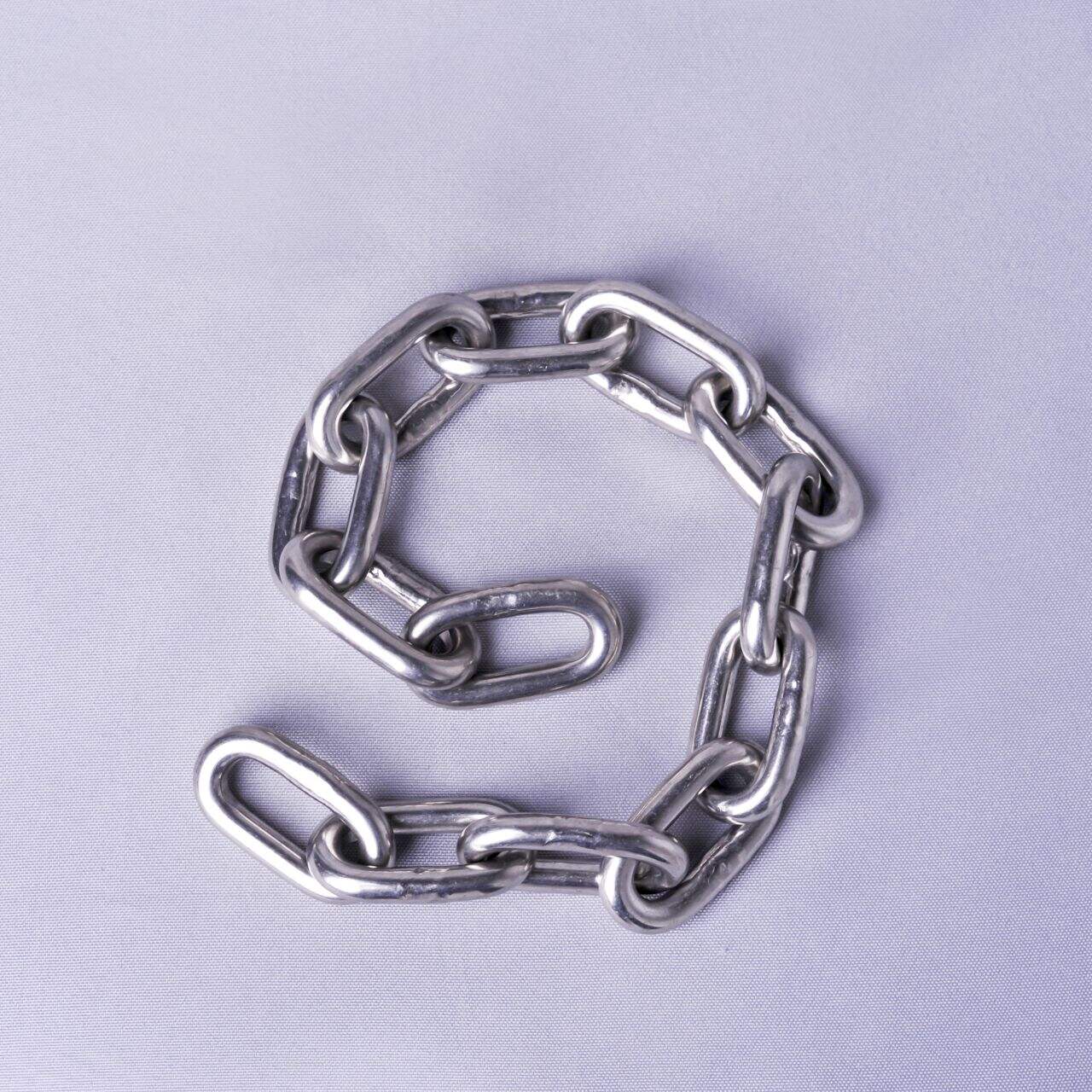 How to choose the right stainless steel short link chain for your needs