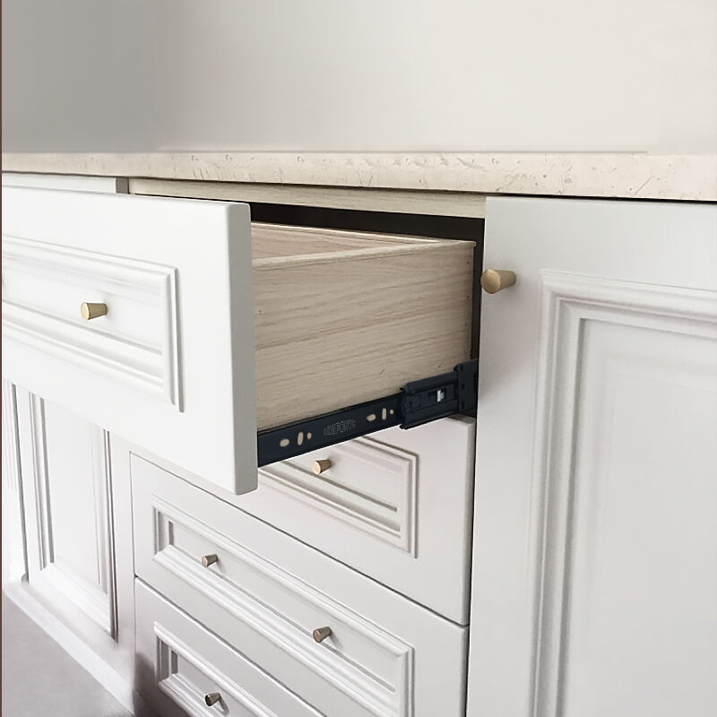 Wie man Schiebetüren für Schränke verwendet