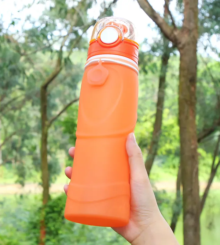 Hydration as Needed: Water Bottle that Can be Folded in Different Ways