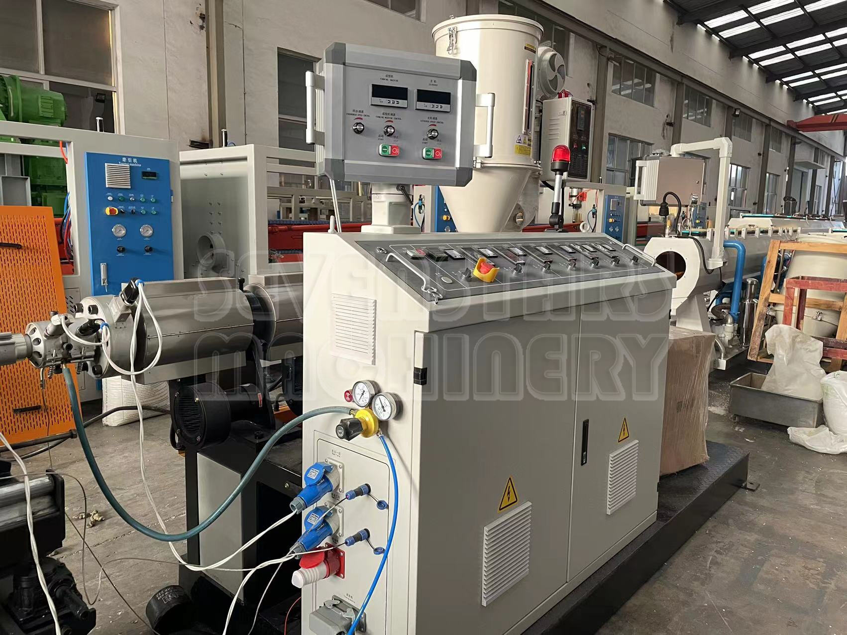 Sevenstars 200-600mm DWC Production Line HDPE Double Wall Corrugated Pipe Plastic Pipe Extrusion Line factory