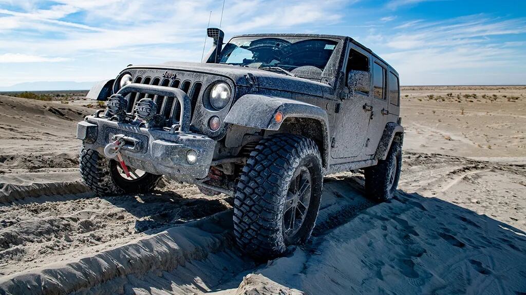 Jeep-Beach-Stock.jpg