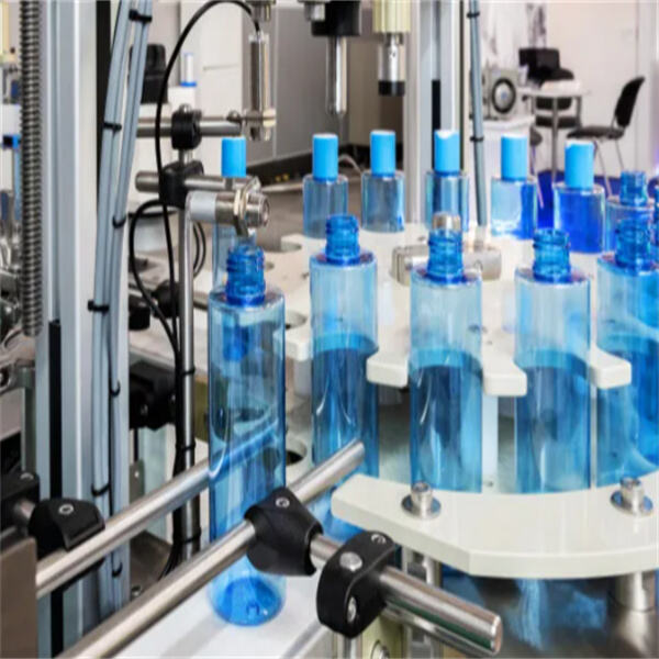 Automatiser le processus de remplissage avec une machine à remplissage chimique