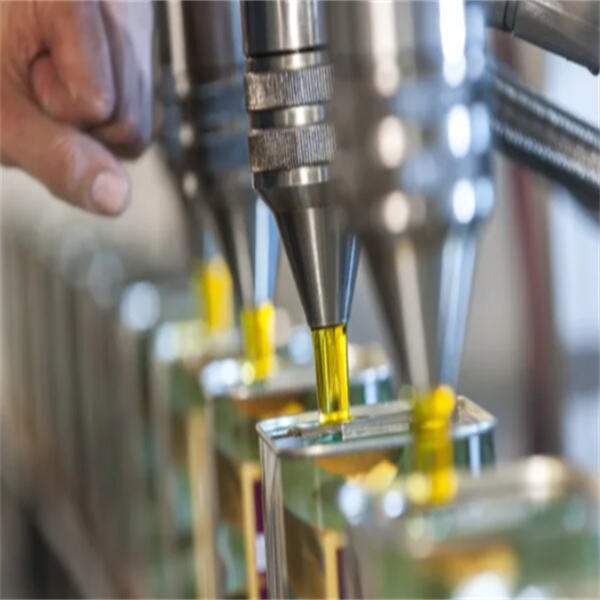 The Advantages of Using a Motor Oil Filling Machine