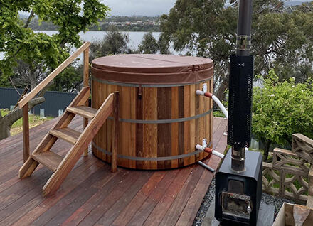 Outdoor Wooden Hot Tub