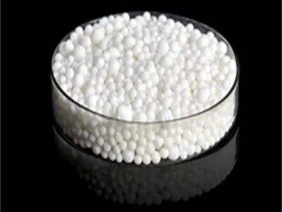 Conas a Chinntíonn Púdar Alúmanáis Ithbhreithneach Uascháilíocht in Táirgeadh Cearamaiceach