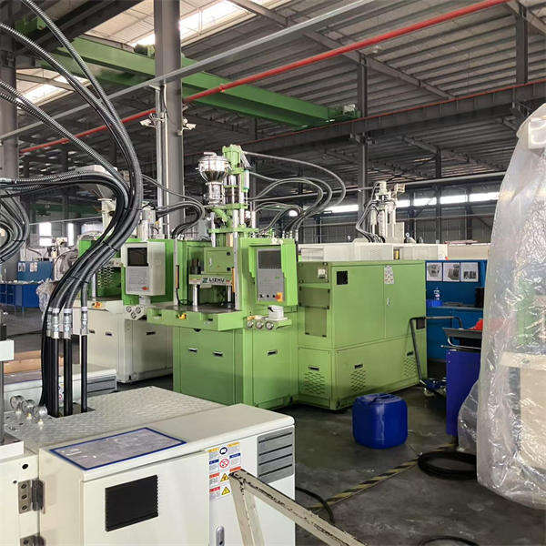 Maximizing Production with Vertical Injection Molding Technology in Mexic
