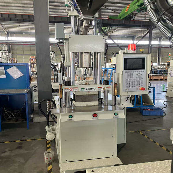 The versatility and customization options of hydraulic injection moulding technologies