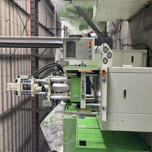Understanding the Working Mechanism of Vertical Injection Machines