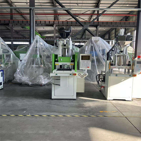 Améliorez votre production avec des machines d'injection à vendre