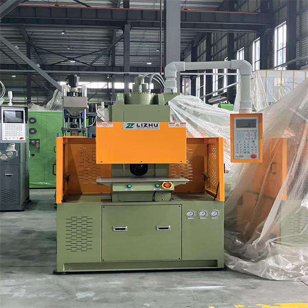 Comptez sur notre fournisseur fiable de machines d'injection verticale pour le succès de votre entreprise.
