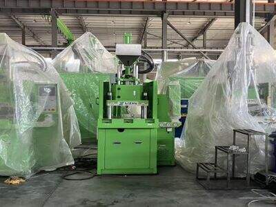5 Redenen Waarom Fabrikanten Verticale Injectie-Moulage Machines Prefereren