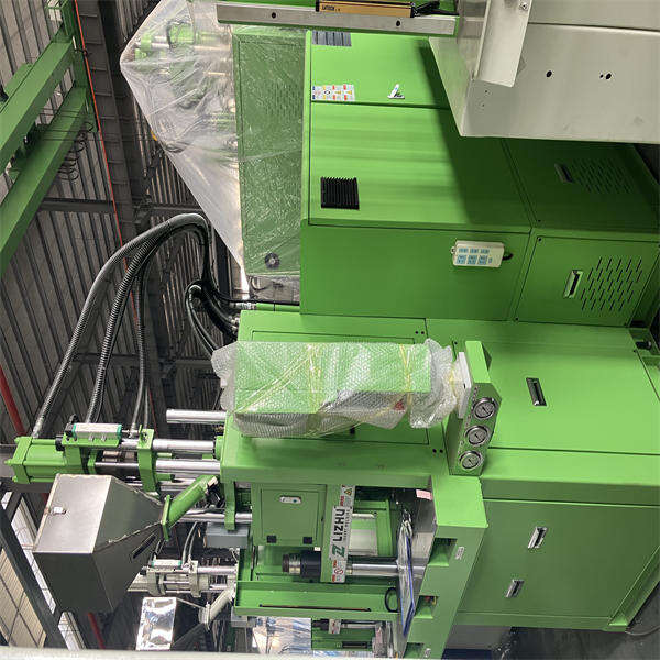 Best practices for maintaining and optimizing a PVC vertical injection moulding machine