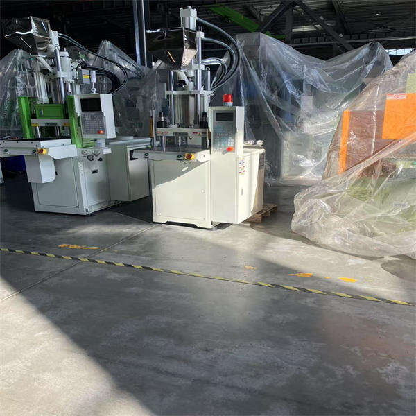 Customizable Vertical Injection Molding Machines in Mexico for Tailored Production Needs