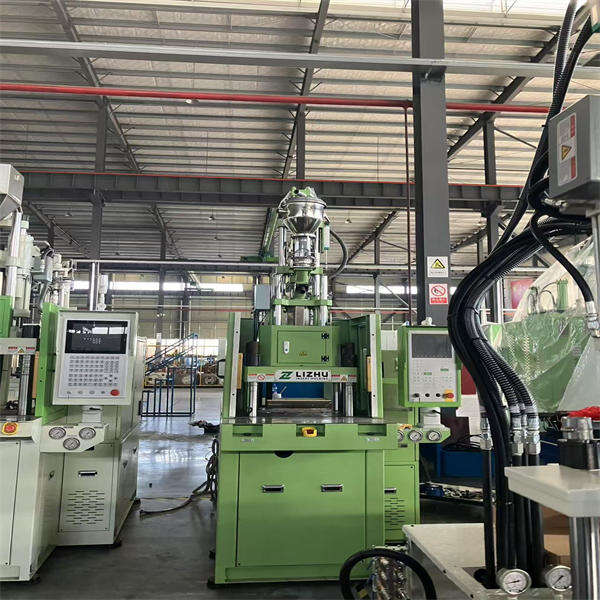 Meet your specific needs with small vertical injection molding machine USA