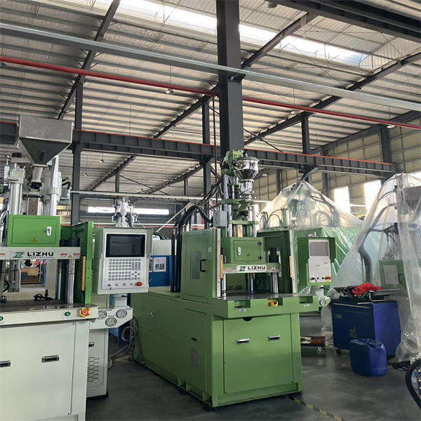 Avail Precision & Accuracy with Vertical Insert Moulding Machine in Mexic
