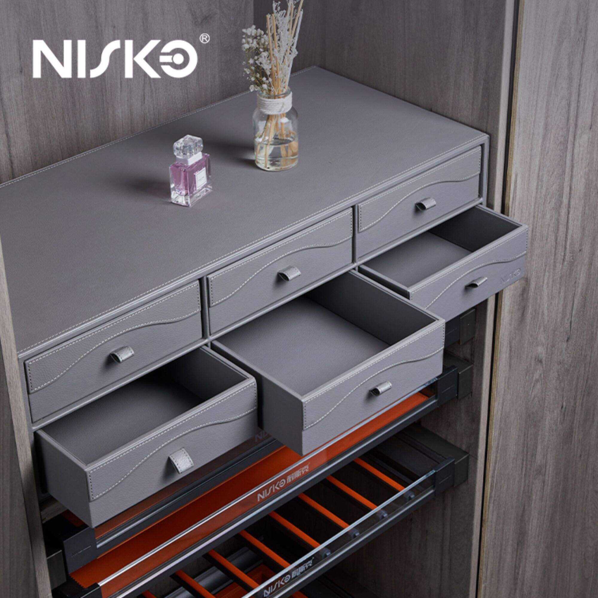 Nisko Luxury Leather Cabinet Exquisite Leather Box