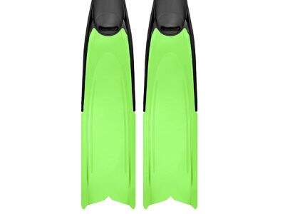 Comparing Diving Fins for Different Water Conditions
