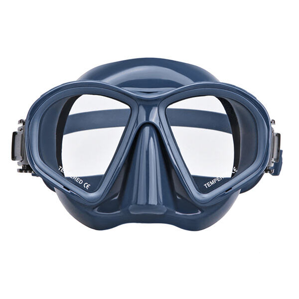 Explore the ocean depths in comfort with top-of-the-line diving masks
