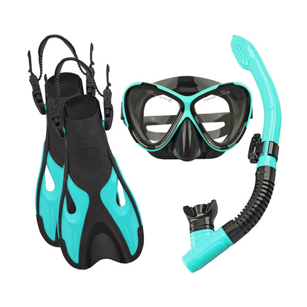 Make a splash in style with a sleek diving mask and flippers comb