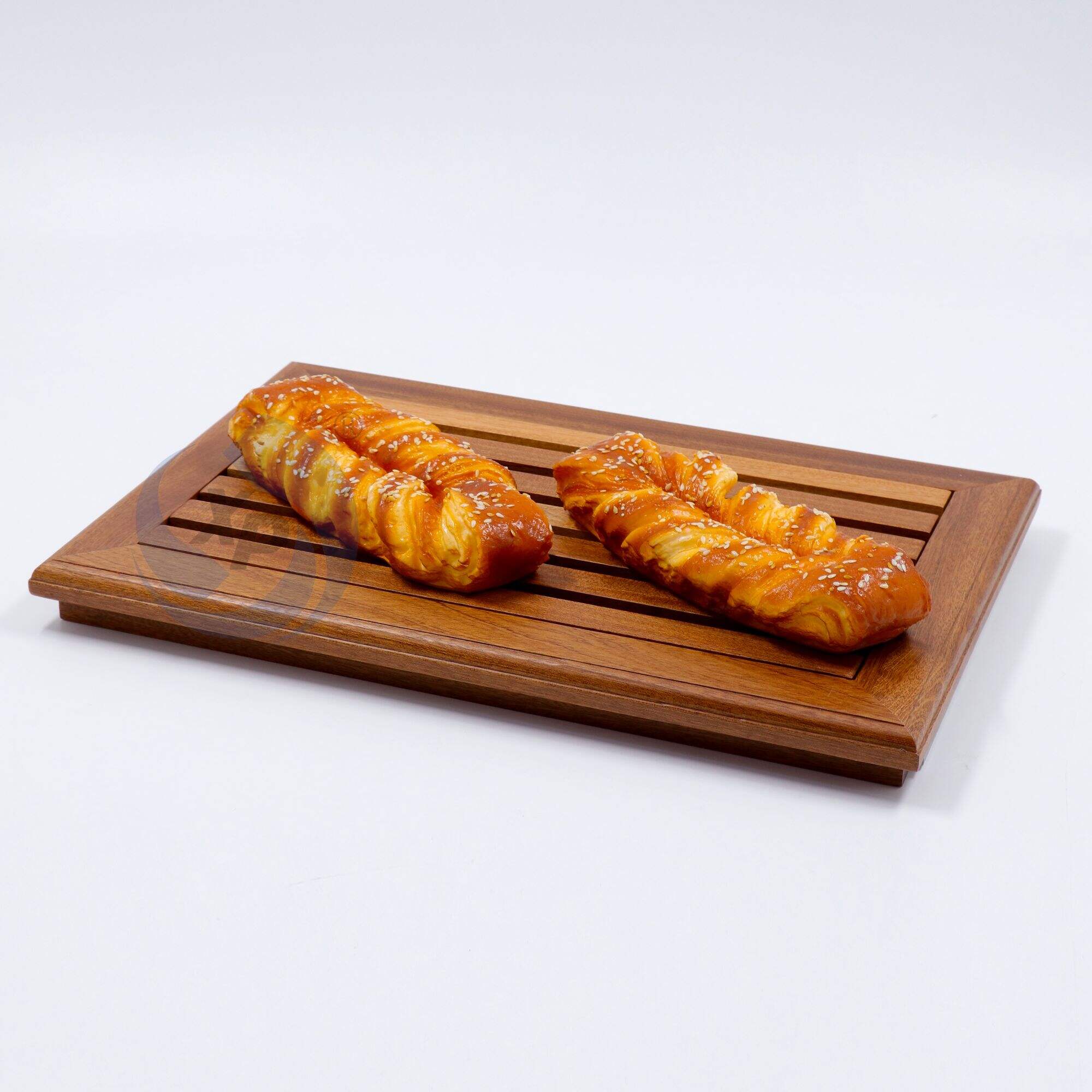 XINGPAI Buffet Equipment Sapele Wood Bread Serving Cutting Board For Hotel & Restaurant