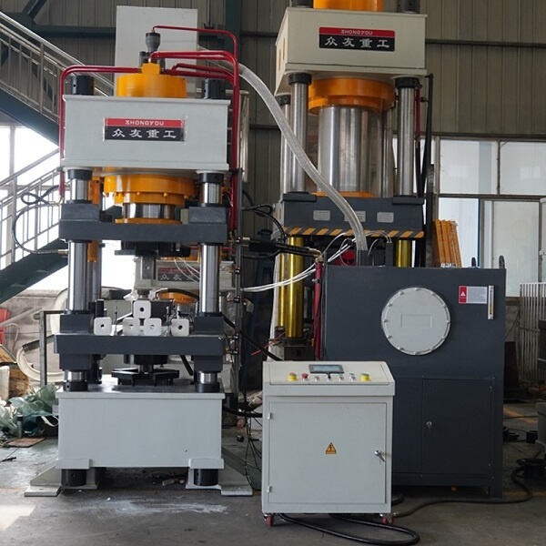 Lätt Skapa Anpassade Mineralblock För Ditt Fodrädjur Med Vår Användarvänliga Maskin