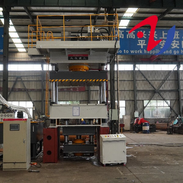 Pem press Hidrolik Besar Dapat Menangani Semuanya