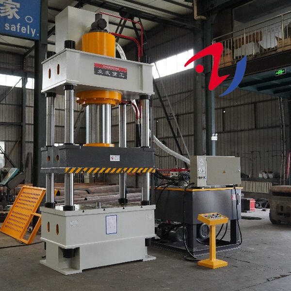 Compact Four-Column Hydraulic Press for Space-Constrained Workshops