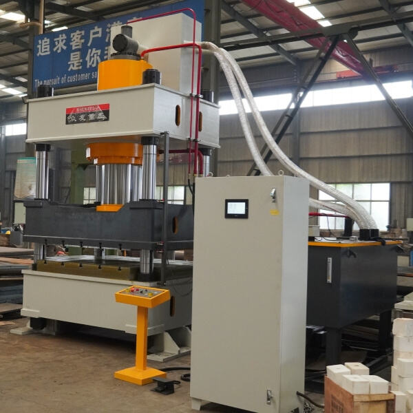 Güvenilir 600 Ton Basınçlı Makine