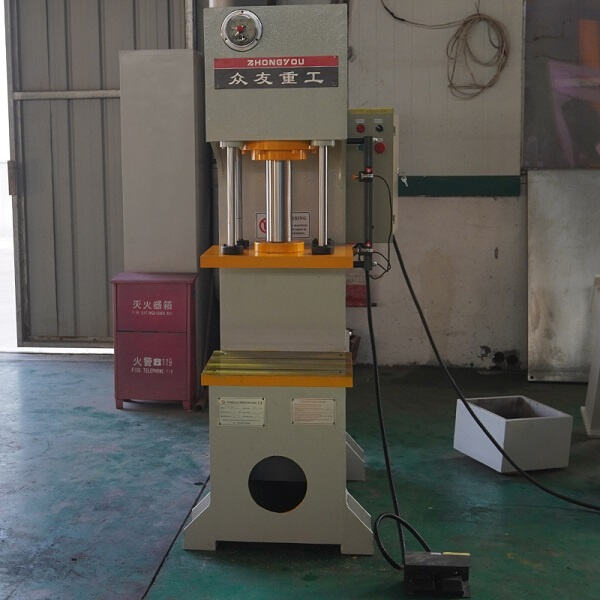 The single arm hydraulic press for small spaces.