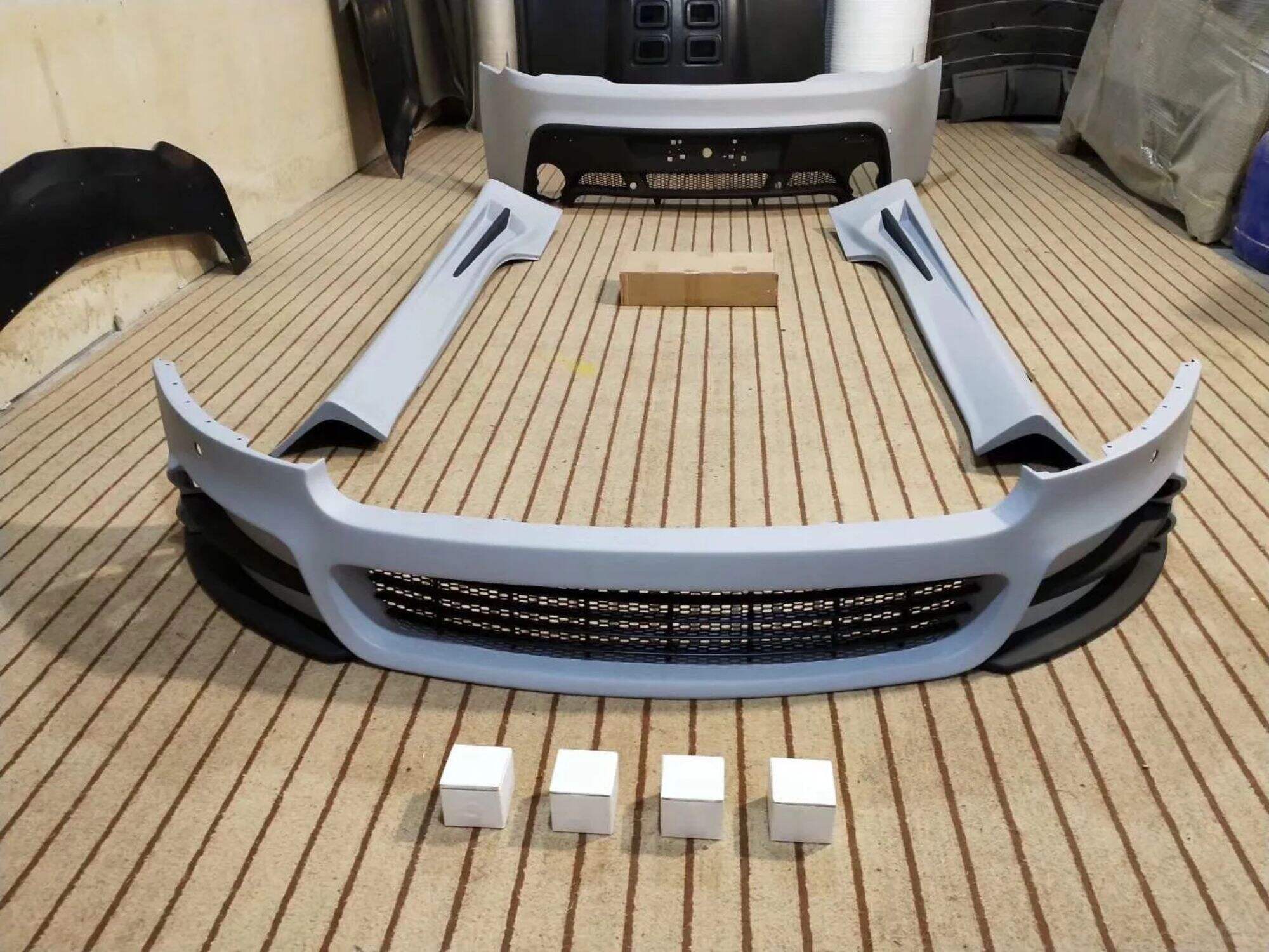 ICOOH TUNNING MSY Style Carbon Fiber Body Kit Fit For Aston Martin Vantage V8