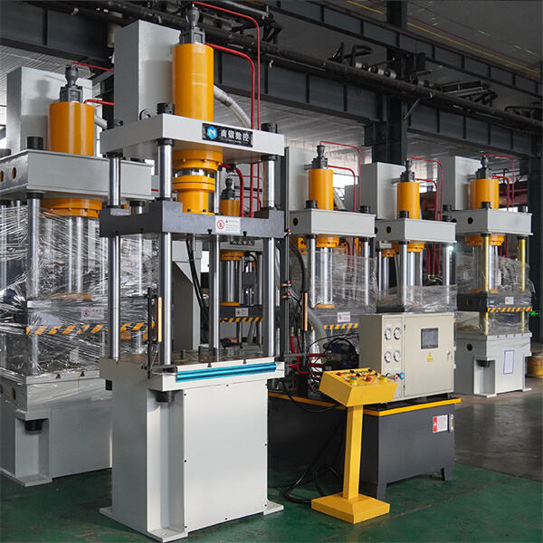 Bleiben Sie im Wettbewerb vorn mit unseren innovativen Optionen für automatische hydraulische Pressen