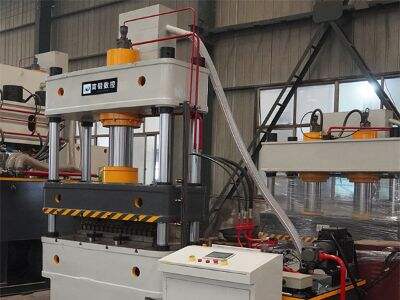 What Makes Four Column Hydraulic Presses Ideal for Large-Scale Deep Drawing?