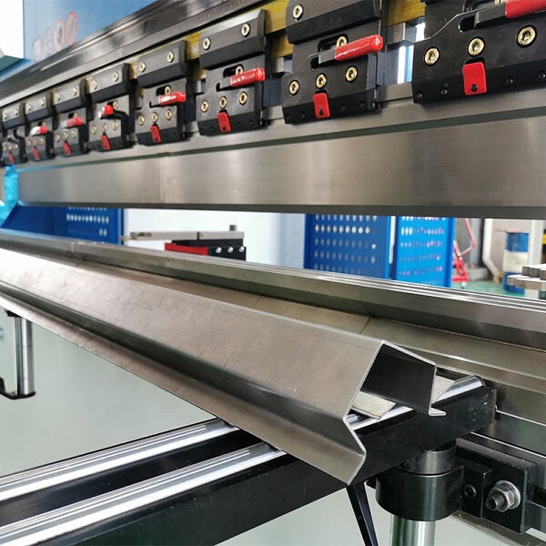 Versatile Bending Press Machines for All Your Metal Fabrication Needs