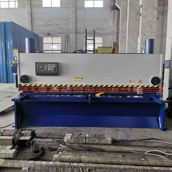 Rychlé a spolehlivé stříhání s hydraulickou stříhací strojní
