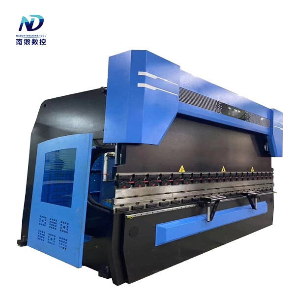 Efficient and easy-to-use hydraulic sheet metal brake for increased productivity