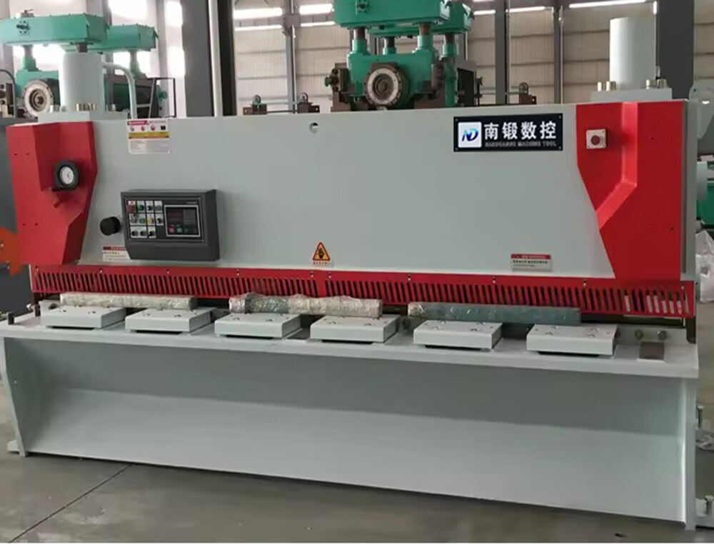 10*4000 guillotine shearing machine with E21 control system factory