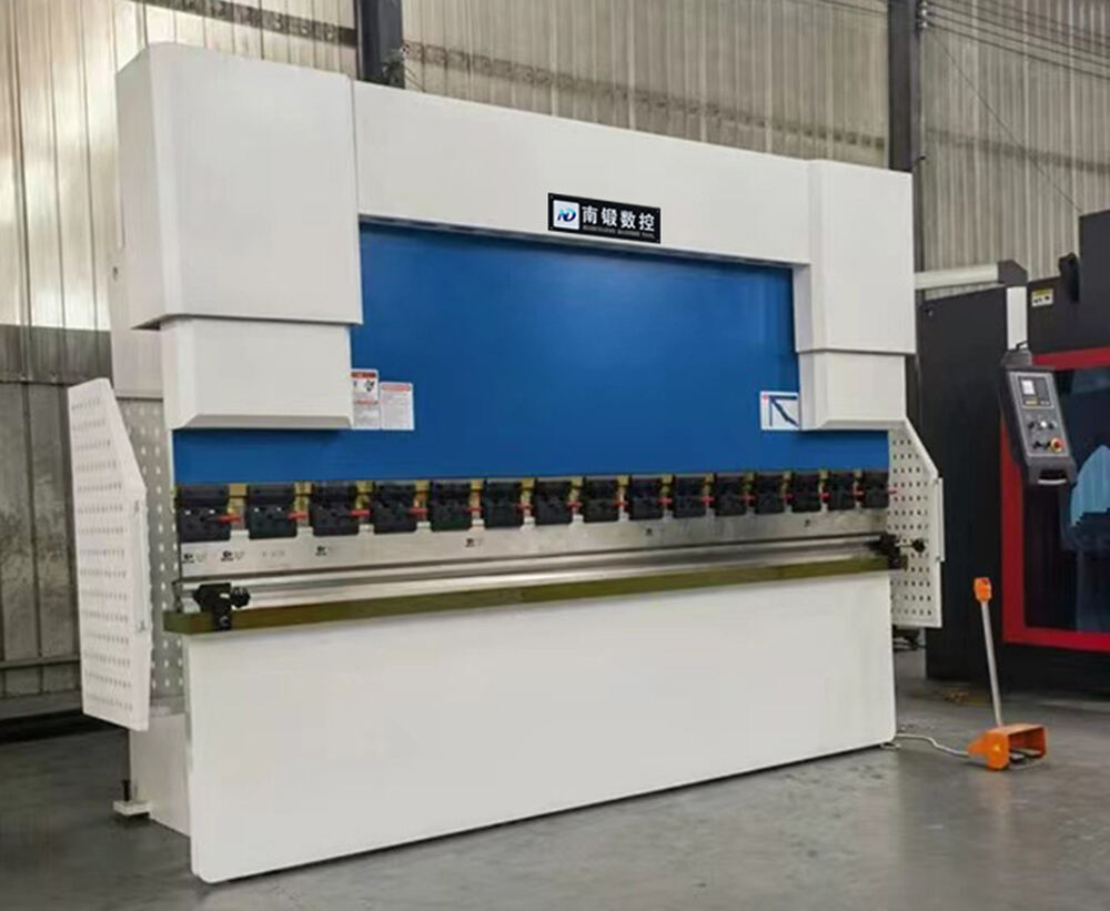 Torsion-bar hydraulic press brake 200T3200 details