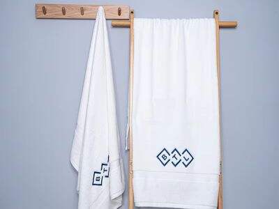 How to Keep Your Beach Blanket Clean After a Day in the Sand