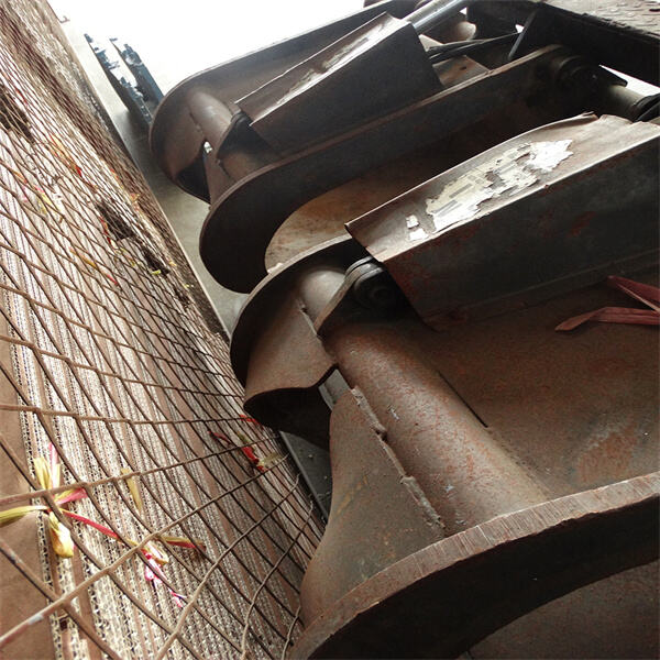 Mini Excavator Grapple for Delicate Excavation Jobs