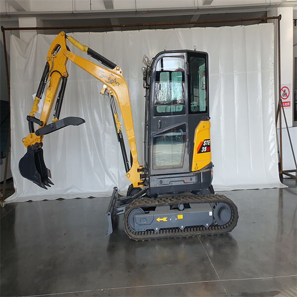The STE35SR Compact Excavator