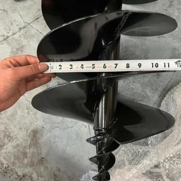 Increase productivity and achieve precise results with our versatile and user-friendly garden auger.