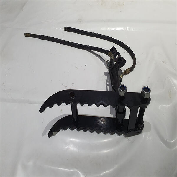 Transform Your Mini Excavator into a Versatile Digging Machine with a Hydraulic Thumb