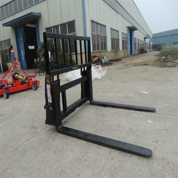 Heavy Duty Performance with Mini Skid Pallet Forks.