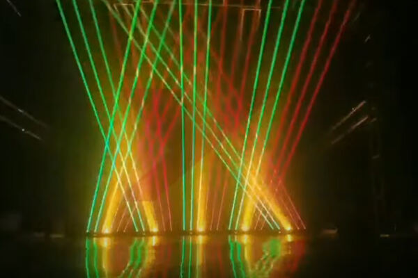 DJ Moving Head 6 Eyes RGB Fat Beam Laser Bar Light + مصباح LED دافئ