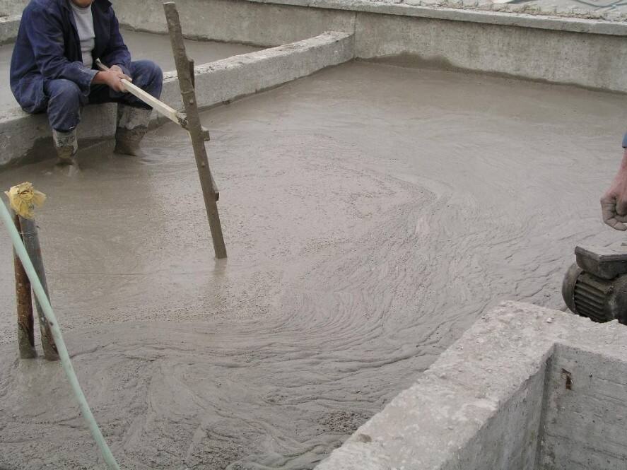 Foam concrete in situ floor heating roof construction