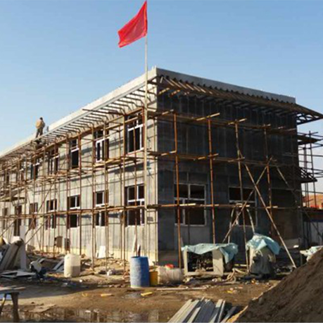 Light (heavy) steel keel free formwork energy-saving house