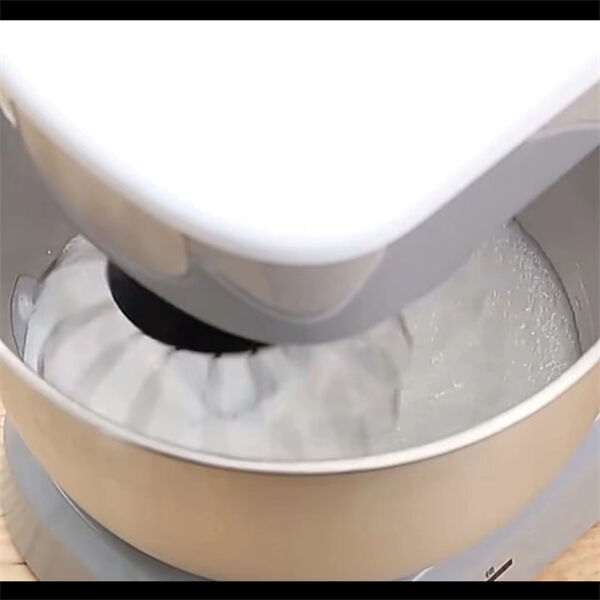 Hand Mixers for Easy Use in Small Spaces